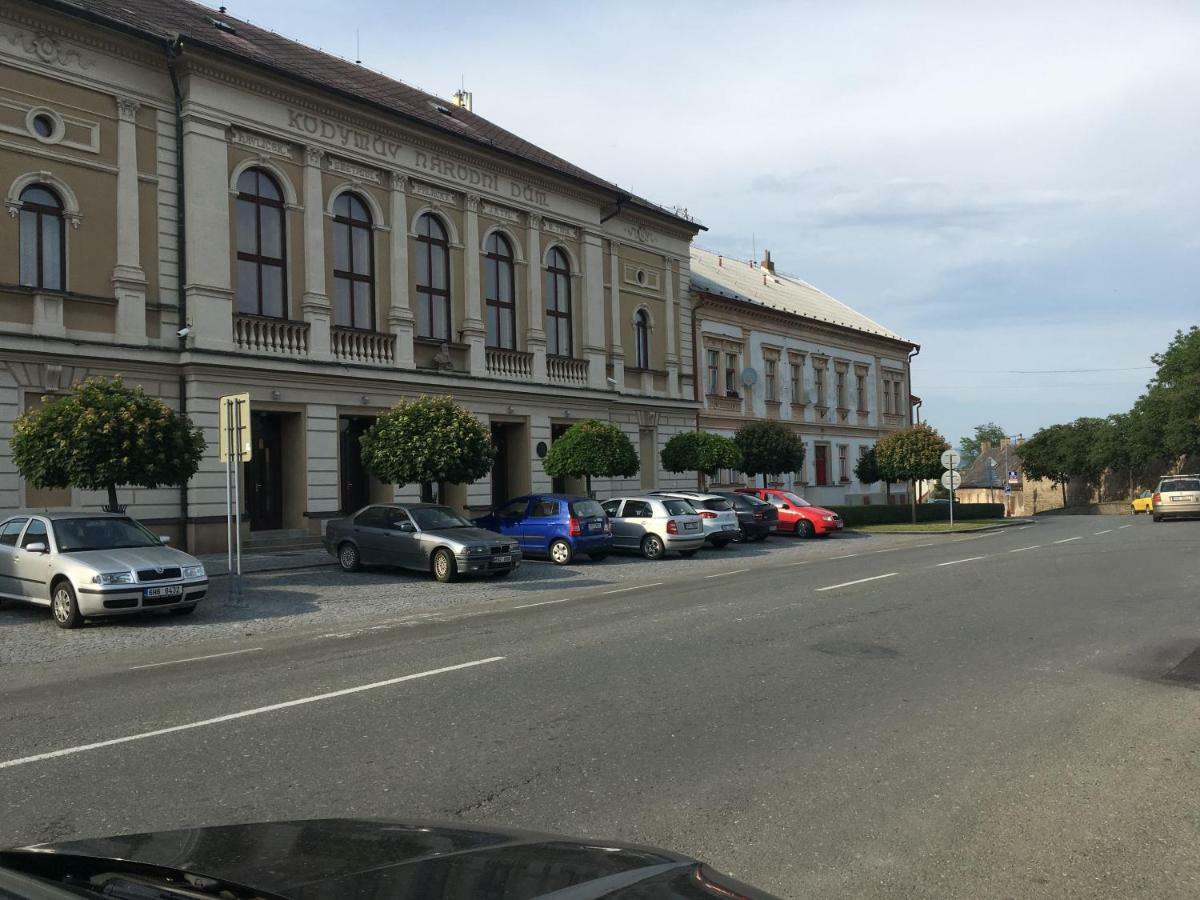 Ferienwohnung Apartman Na Namesti Opočno Exterior foto
